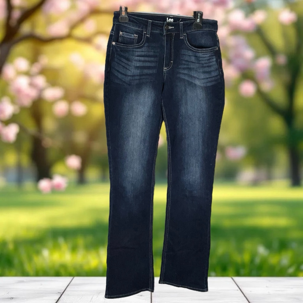 Lee Riders Dark Blue Faded Bootcut Midrise Jeans Women Size 4 - Picture 1 of 5